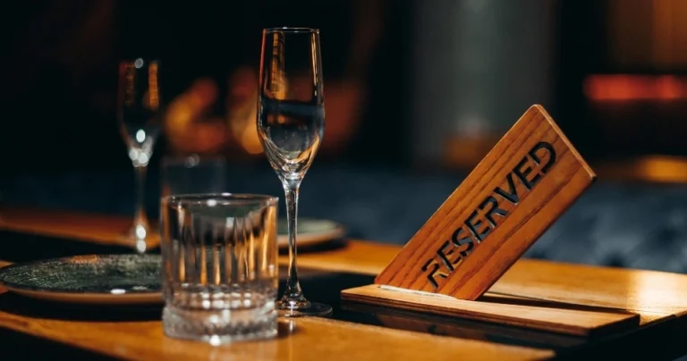 Restaurants Can Take Orders and Reservations